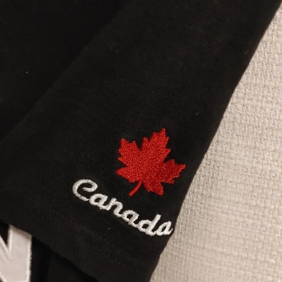 (4/$20) Men's Canada Black Short Sleeve T-Shirt Canadiana Size XS - Picture 5 of 11